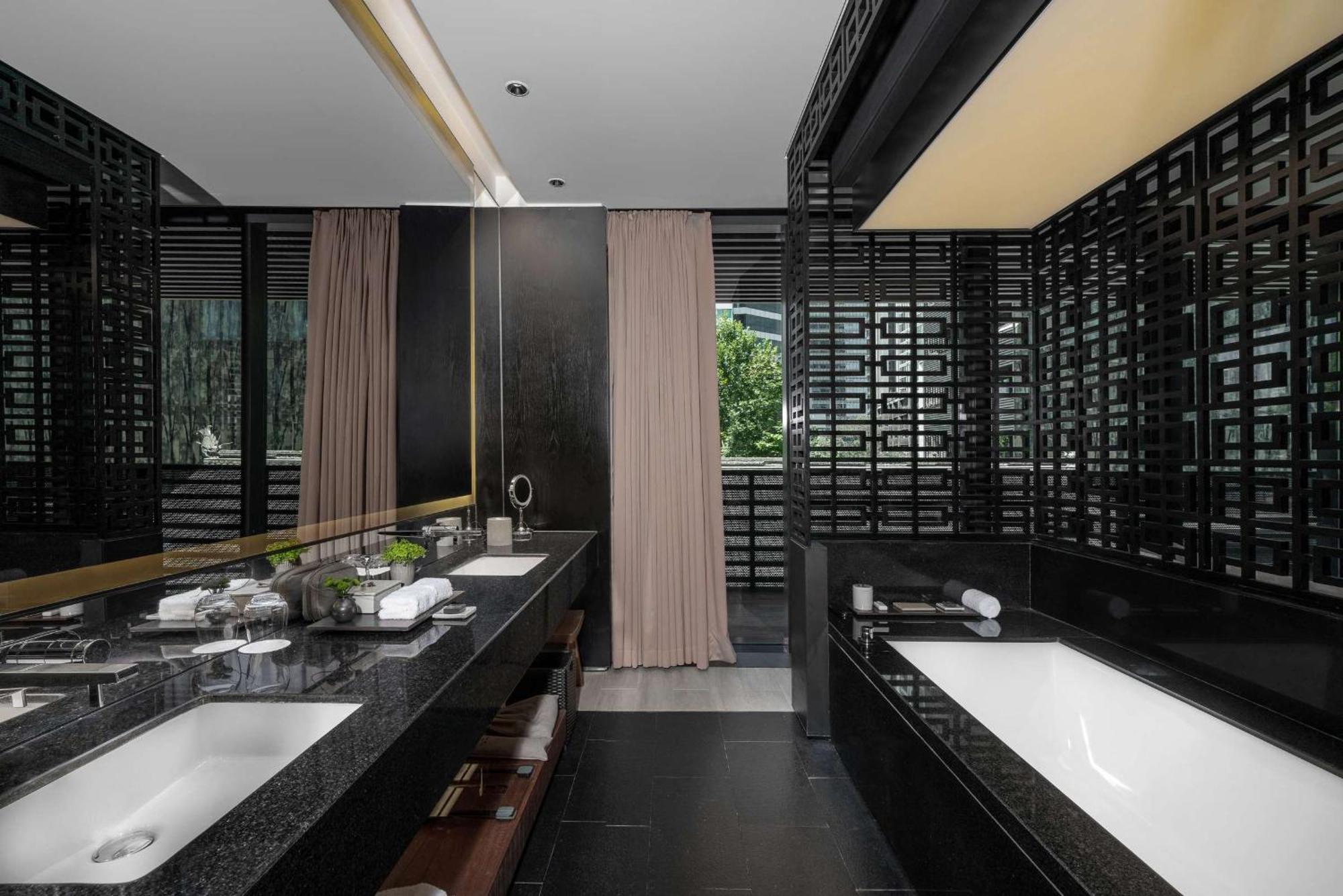 The Temple House Hotel Chengdu Exterior photo